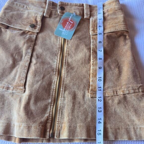 Oli & Hali -1901 NWT Tan Corduroy Mini Skirt Cargo Pockets Elastic Waist Small - Picture 7 of 8